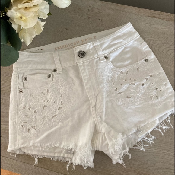 American Eagle Outfitters Pants - American Eagle White Floral Denim Shorts